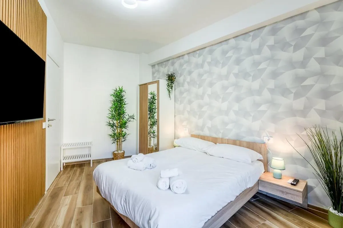 Comfort & Design Minutes Away From The Centre Milan