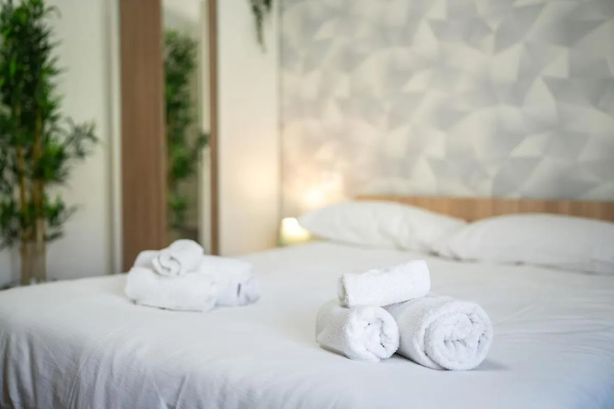 Comfort & Design Minutes Away From The Centre Milano 0*,  Italien